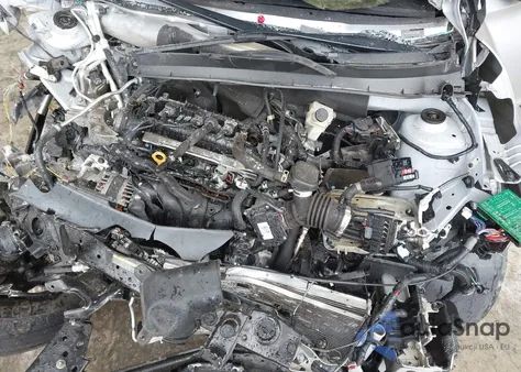 2019 Nissan Kicks Sr z USA, uszkodzony, nr VIN 3N1CP5CU9KL521991